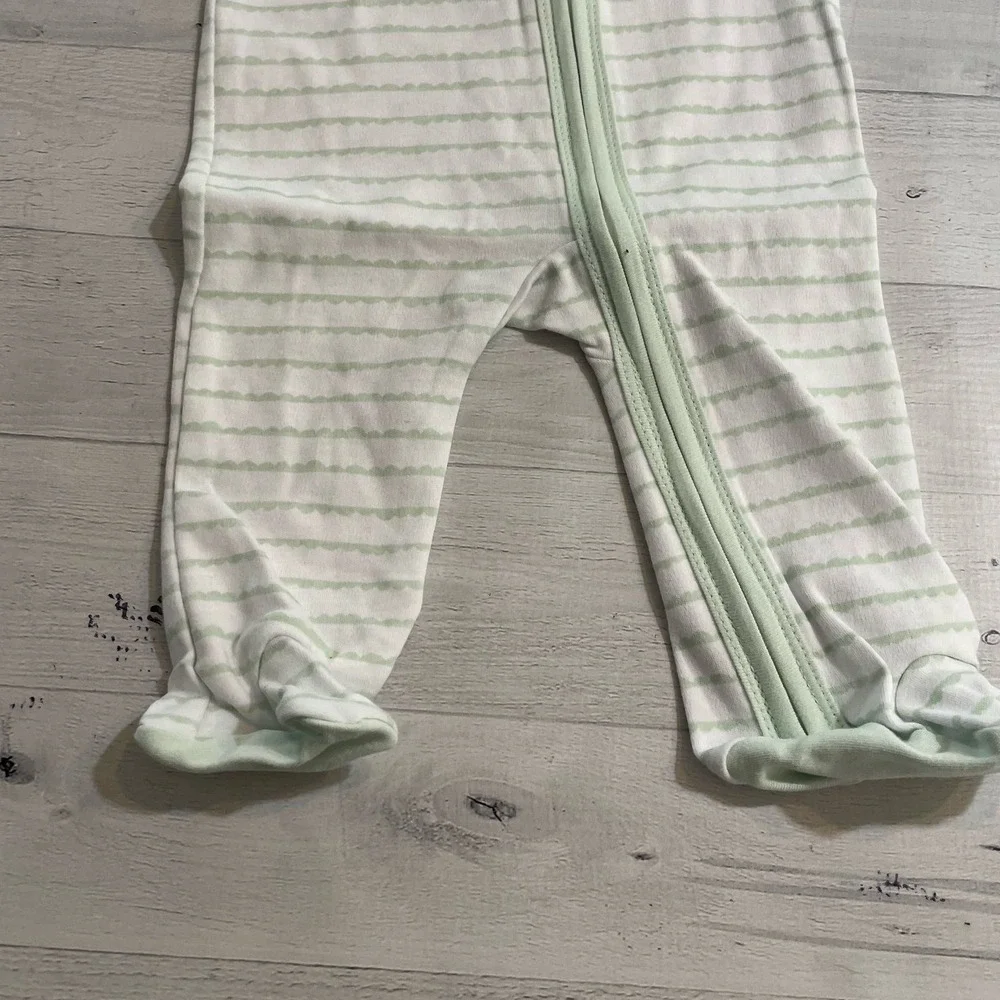 The peanut shell unisex baby‎ layette made with love 9 months NEW